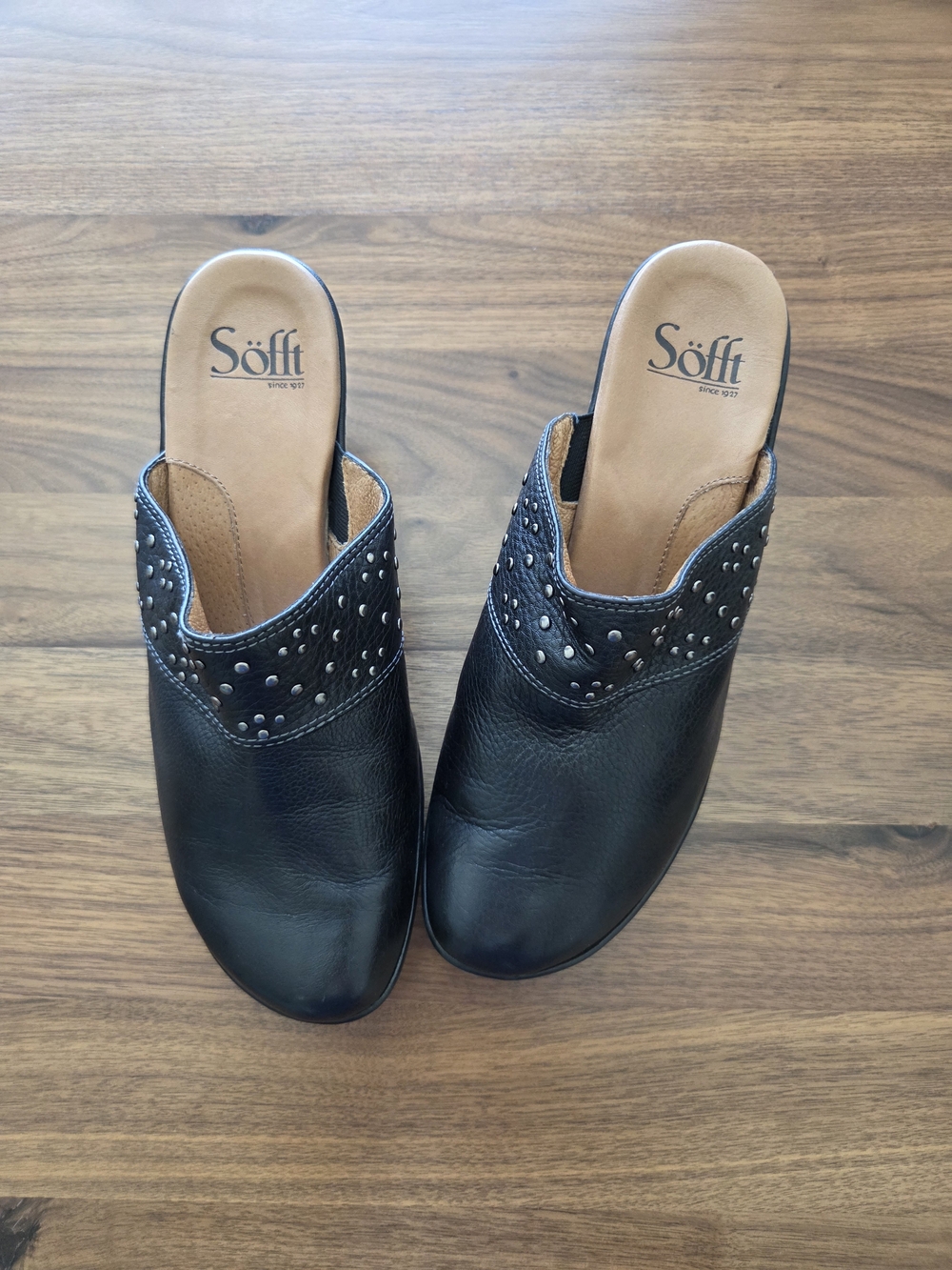 Söfft Black Silver Studded Leather Mule Clogs, New Without Tags, Size 8.5